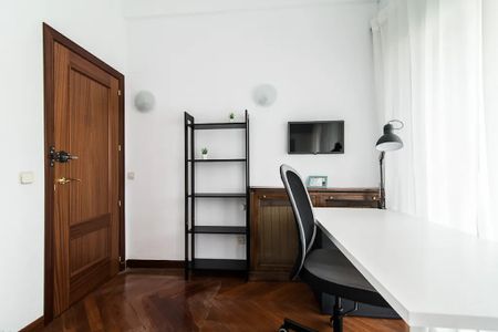 Calle de Juan Bravo, Madrid, Community of Madrid 28006 - Photo 2