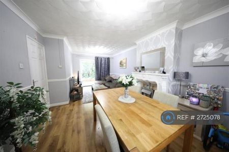 3 bedroom terraced house to rent - Photo 5