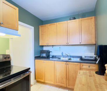 For Lease - 451 Parliament Street Unit# 1, Toronto, Ontario - Photo 1
