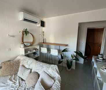 Location Appartement 2 pièces 24m² SIX FOURS LES PLAGES 83140 - Photo 2