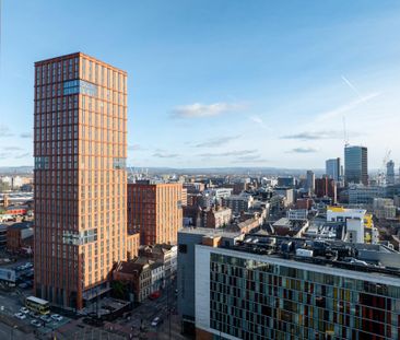 3 bedroom flat to rent - Photo 4