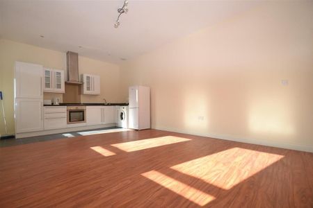 Studio to rent - Photo 3