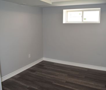 For Lease - 7435 Saint Barbara Boulevard, Mississauga, Ontario - Photo 3