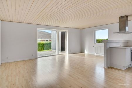 Højvangsparken 74, 4300 Holbæk - Photo 2