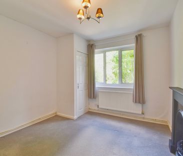 3 bedroom maisonette to rent - Photo 3