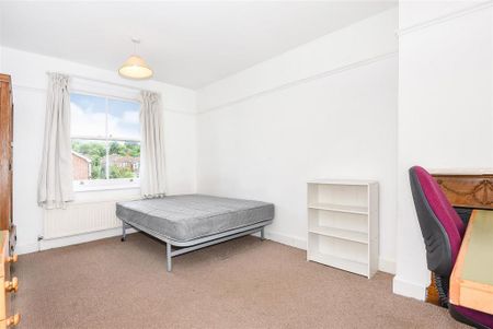 4 bedroom house to rent - Photo 2