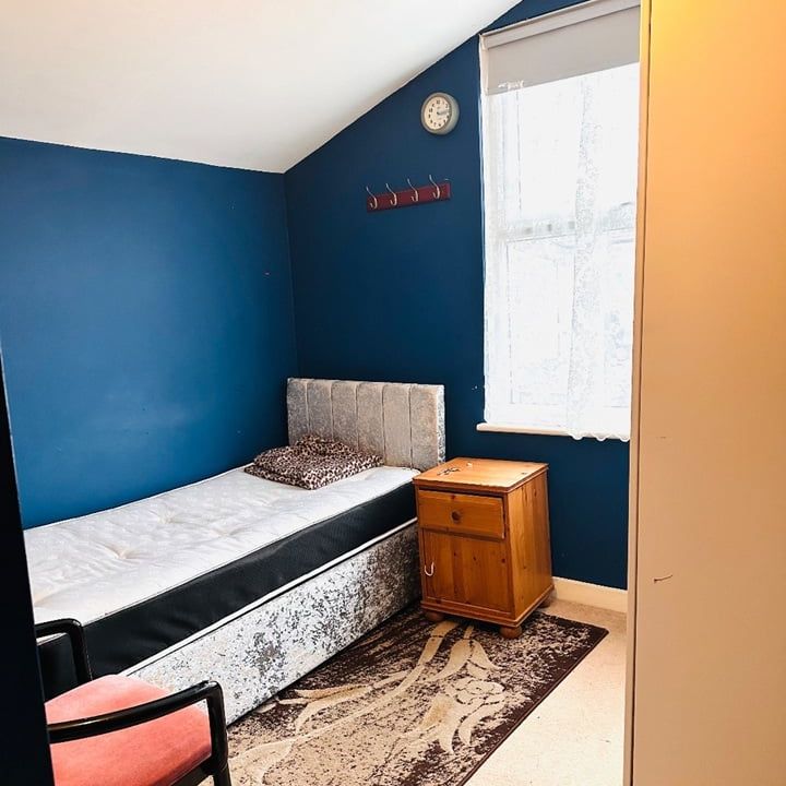 Room in a Shared House, Brafferton Road, CR0 - Photo 2