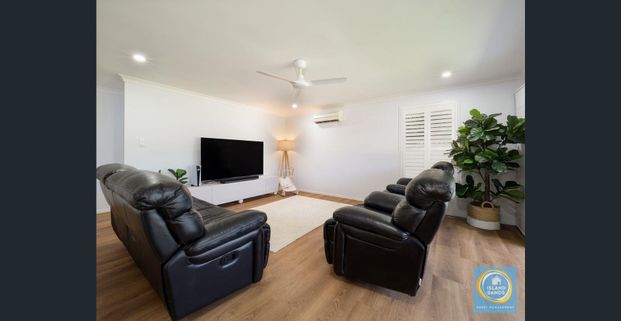 STUNNING CONTEMPORARY HOME WITH SIDE ACCESS & SHED! - Photo 1