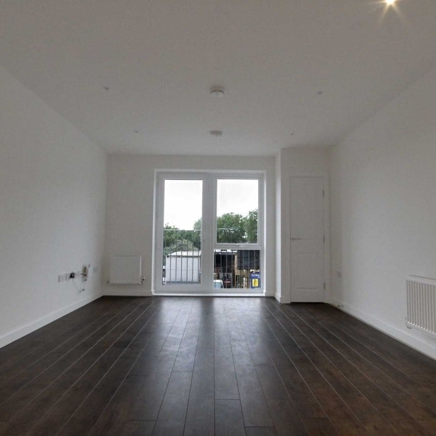 1 Bed Flat, High Road Leyton, E10 - Photo 1