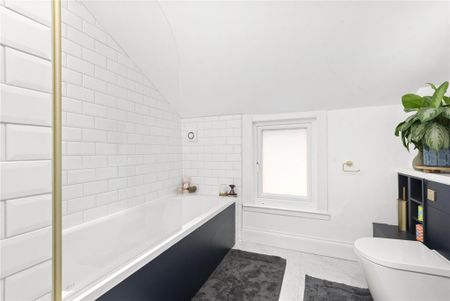 3 bedroom apartment to rent - Photo 5