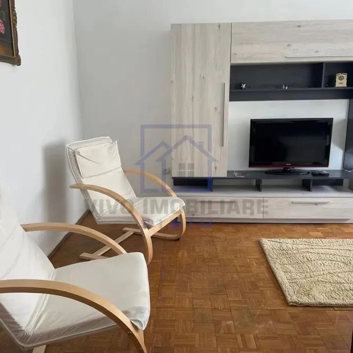 Apartament de inchiriat in Sibiu - 2 camere, decomandat, zona Cedonia - Photo 1