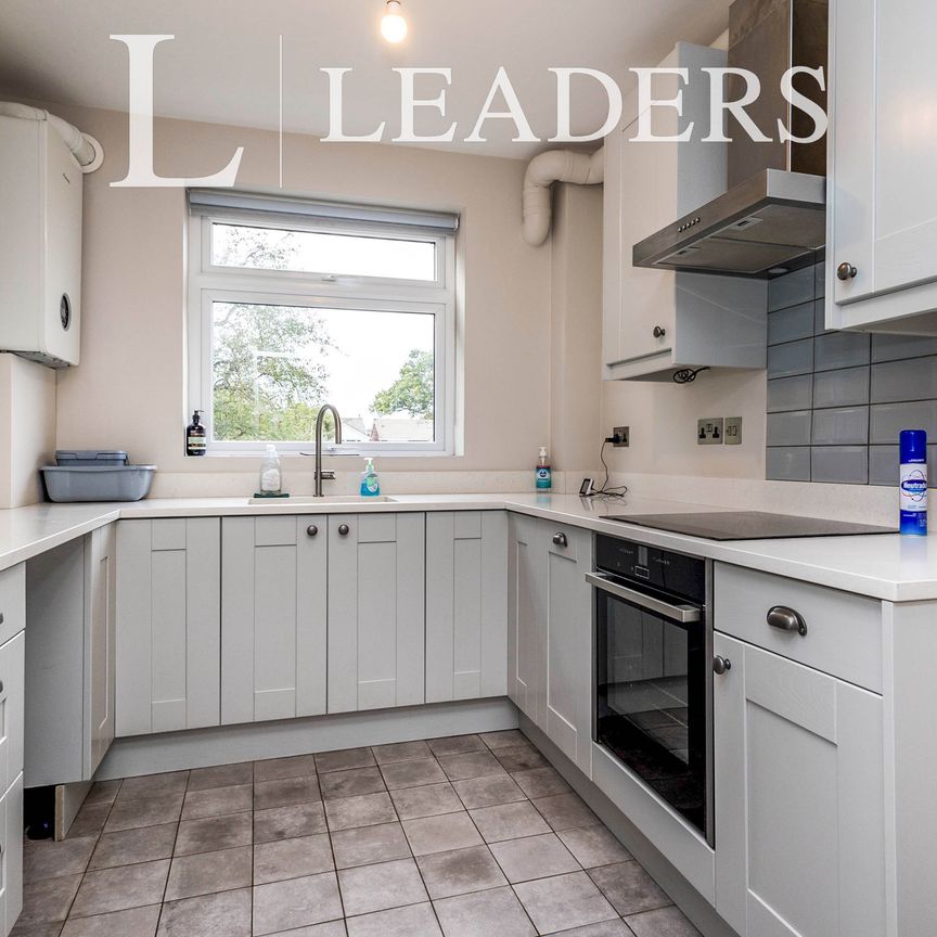 2 bedroom apartment to rent Jordans Close, GU1 - Photo 1