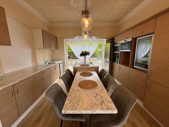 5 bedroom detached house to rent - Photo 1