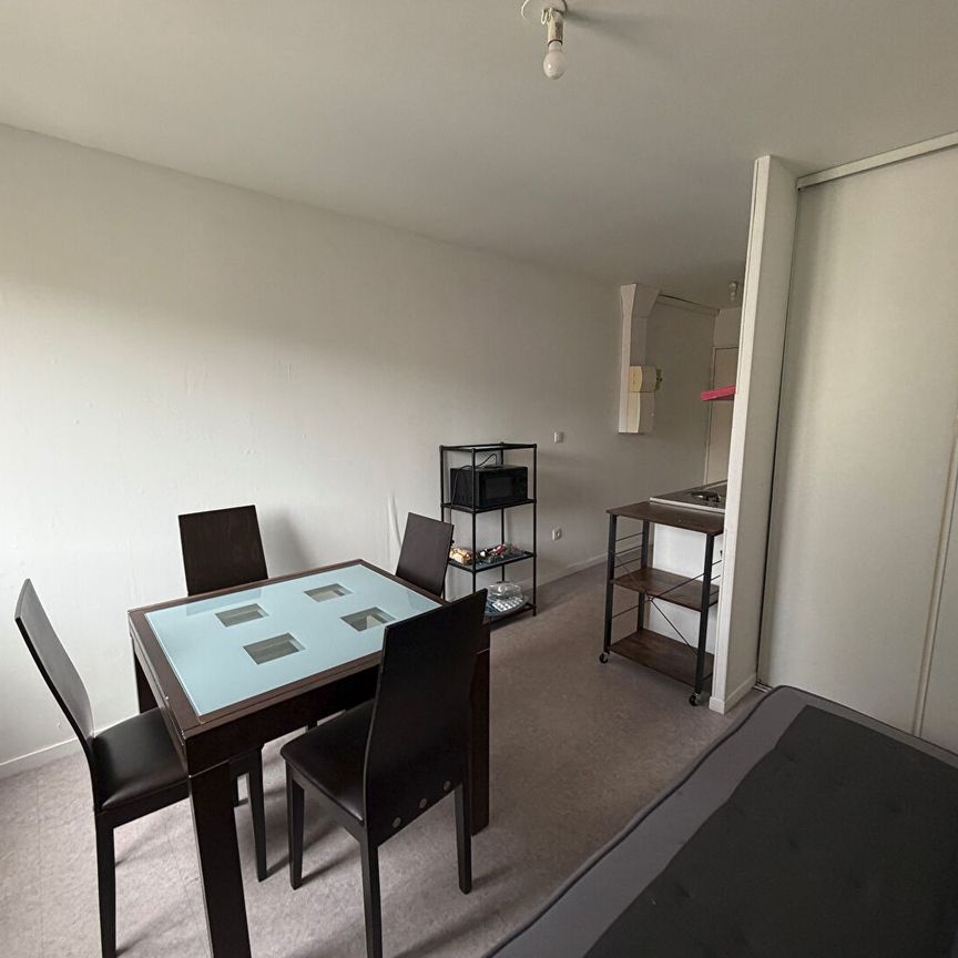 Location Appartement 1 pièce 19m² LE HAVRE 76600 - Photo 1