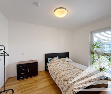 Moderne 2 Zimmer-Wohnung mit Küche und Balkon - TG-Plätze verfügbar - Photo 3