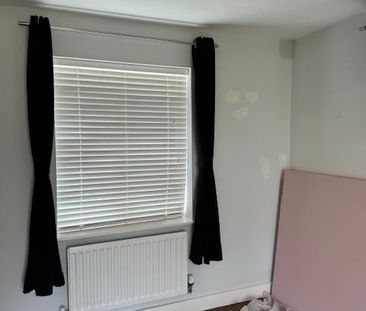 Room in a Shared House, Oxleigh Way, BS34 - Photo 2