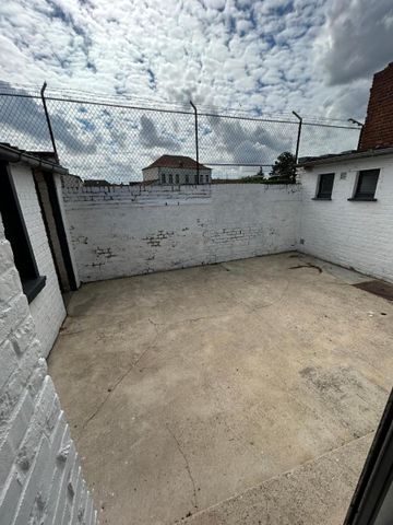 Location Maison 6 pièces 126m² BREBIERES 62117 - Photo 5