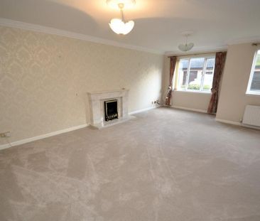 3 bedroom flat to rent - Photo 2