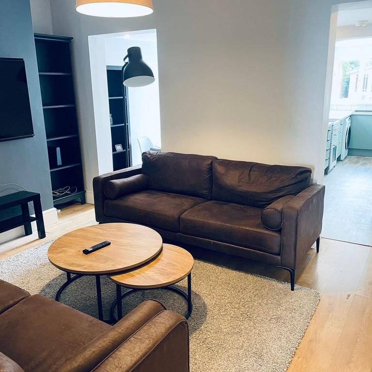 5 bedroom house to rent - Photo 1