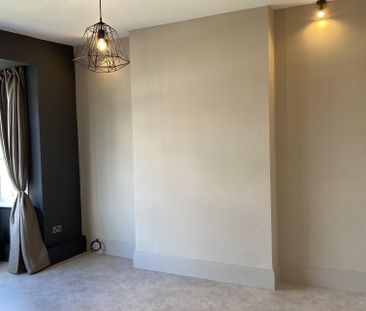 2 bed Flat in Bulstrode Avenue , Hounslow, TW3 3AD - Photo 4