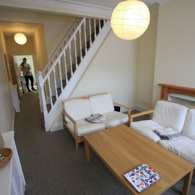 3 bedroom terraced house to rent - Photo 1