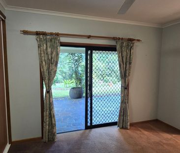 BEAUTIFUL FAMILY HOME IN YUNGABURRA - Photo 3