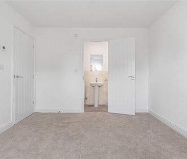 3 bedroom detached house to rent - Photo 5