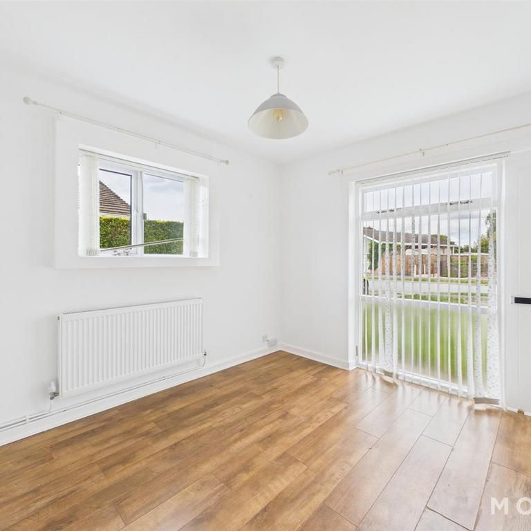 3 bedroom detached bungalow to rent - Photo 1