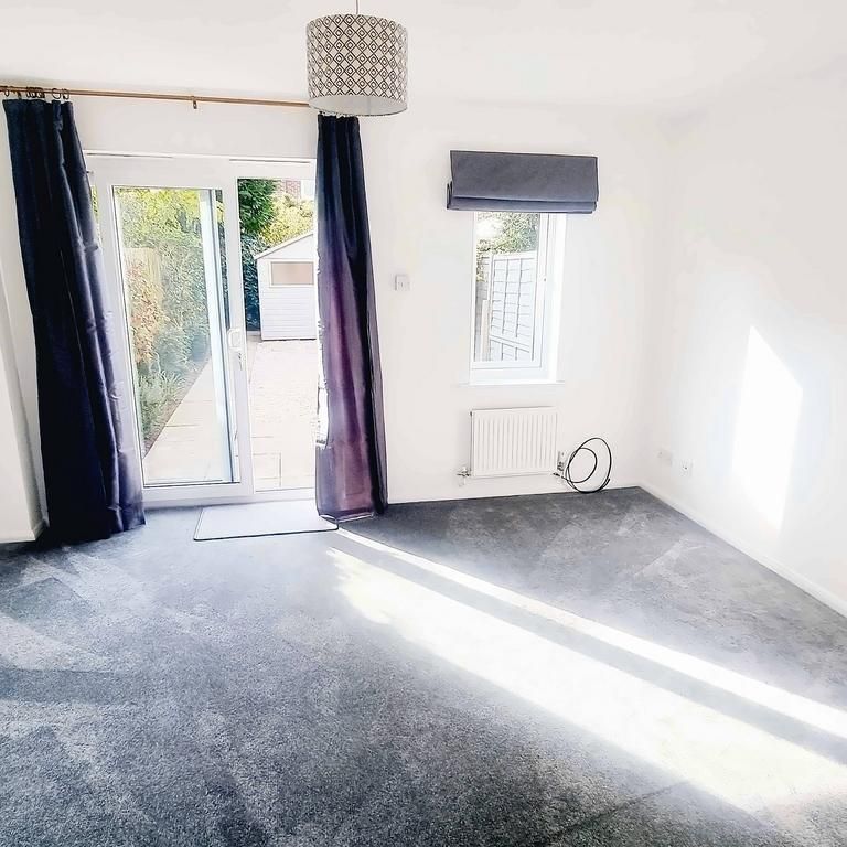 2 bedroom terraced house to rent - Photo 1