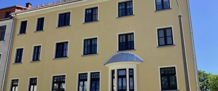 helle und freundliche 2 Raum Erdgeschoß Wohnung in sehr gepflegtem Mehrfamilienhaus zu vermieten - Photo 1