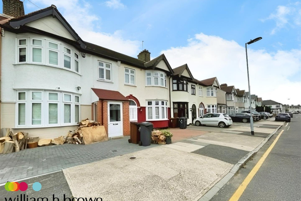 Wilmington Gardens, Barking - Photo 1