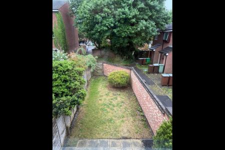 2 Bed Semi-Detached House, The Meadows, NG2 - Photo 4