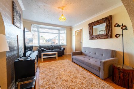 3 bedroom semi-detached house to rent - Photo 3