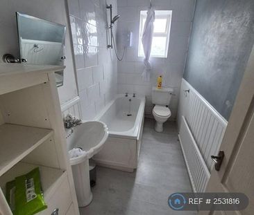 2 bedroom terraced house to rent - Photo 5