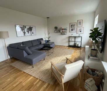 Lys 2-værelses lejlighed ved gågaden - Photo 4