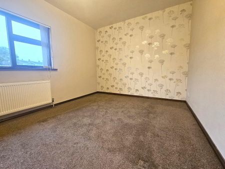 16 Farmhill, Antrim, BT41 1NW - Photo 3