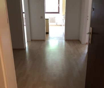 Zentrale 3-Zimmer-Wohnung mit Balkon und Einbauküche (Befristung: 3... - Photo 5