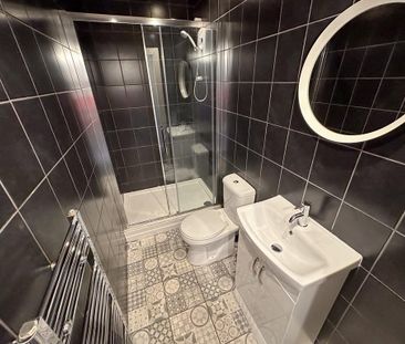 4 bedroom terraced house to rent - Photo 6