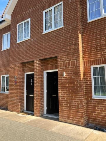 Pinecoat drive, CR8, Property for rent - Photo 5