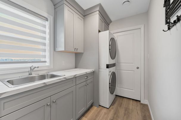 For Lease - 4692 GILMORE Road Unit# 2, Fort Erie, Ontario - Photo 1