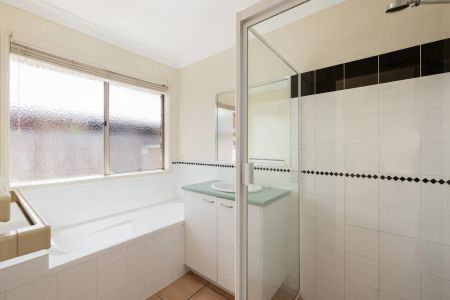 Bright, Low-Maintenance Sippy Downs Home - Photo 5