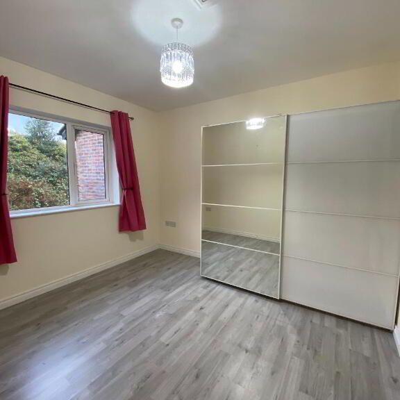 11 Meadowfields Close, Downpatrick, BT30 6GZ - Photo 1