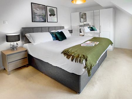 2 Bed, House - Photo 5