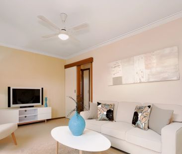 2 Bed, 1 Bath - Photo 2