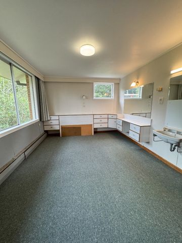 Spacious 4-Bedroom Character Home Ãƒ¢Ã‚â‚¬Ã‚" Close to WhangÃƒâ€žÃ‚rei CBD & Hospital - Photo 2