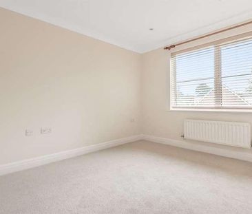Sandford Court, Winnersh, RG41 - Photo 3