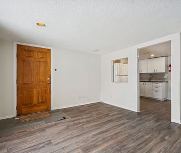 For Lease - 351 Winnifred Drive Unit# (East), Georgina, Ontario - Photo 4