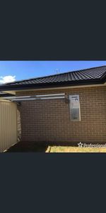 2/34 Cole Road, West Tamworth, NSW 2340 - Photo 3