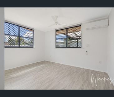 SPACIOUS HOME WITH SHEDS!! - Photo 3