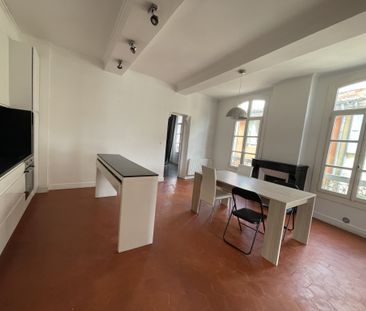 Vaste appartement F3 meublé de caractère - Photo 3